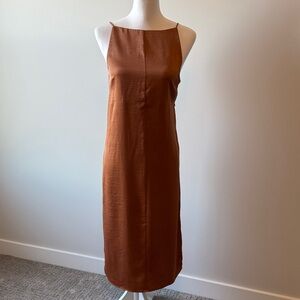 Chic Sleeveless Tan Midi Dress